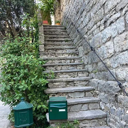 度假居 Charming House And